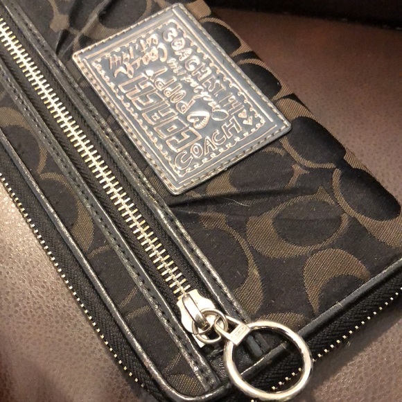 COACH POPPY Continental Full Silver Zip Jacquard C Black Brown Wallet Wristlet - Picture 9 of 15